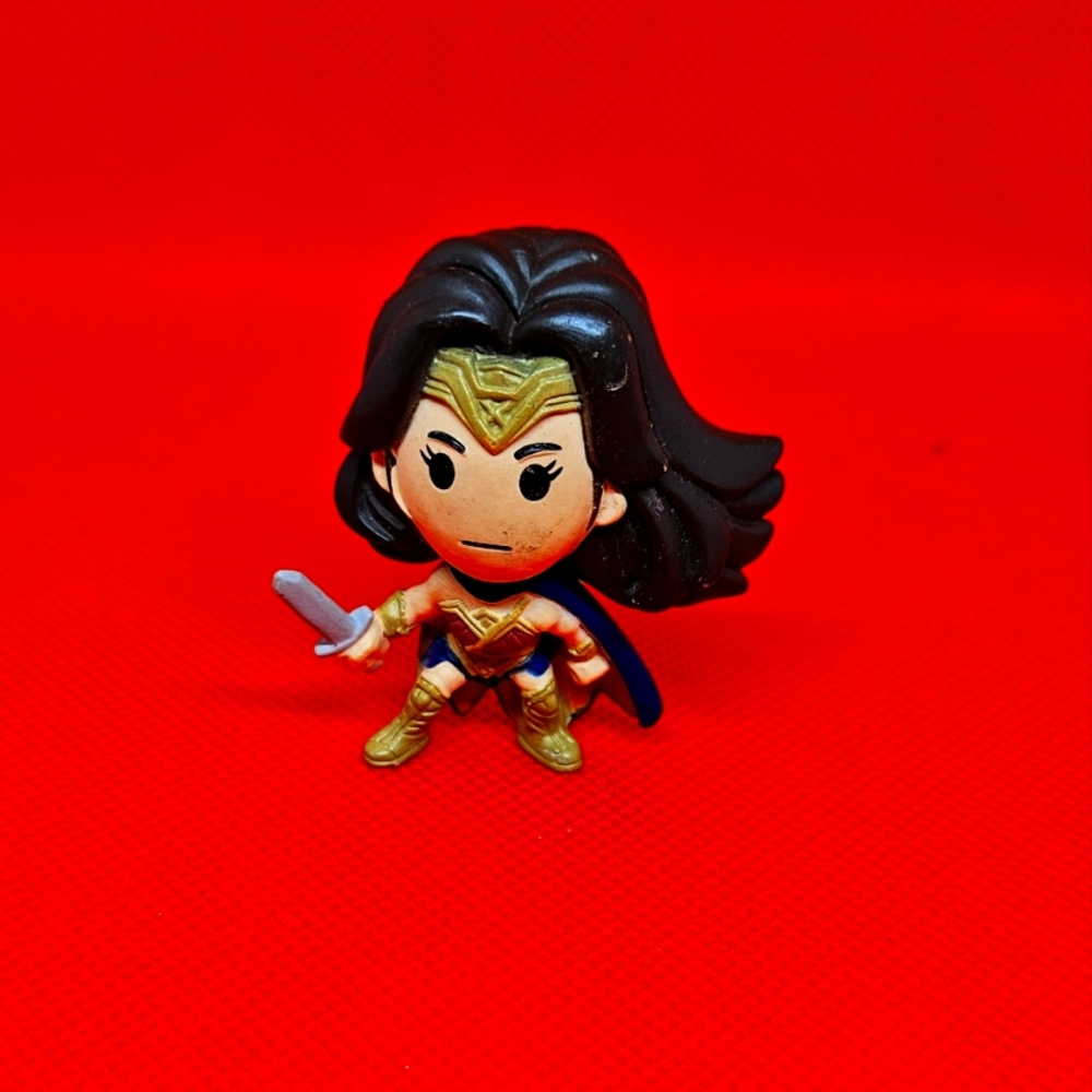 Wonder Woman Mini vinyl figure